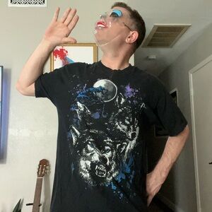 Men's Black Graphic T-Shirt with Wolf Design